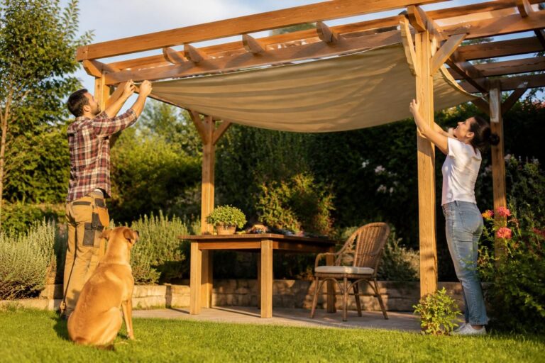 découvrez comment renouveler la toile de votre pergola pour garantir une durabilité et une résistance optimales face aux intempéries, tout en rafraîchissant son esthétique.