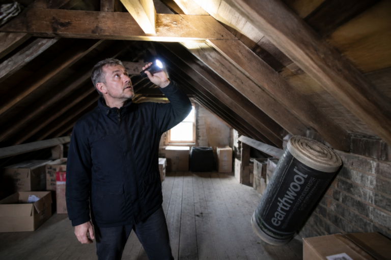 Isolation des combles : ce qu’il faut vérifier avant de lancer les travaux